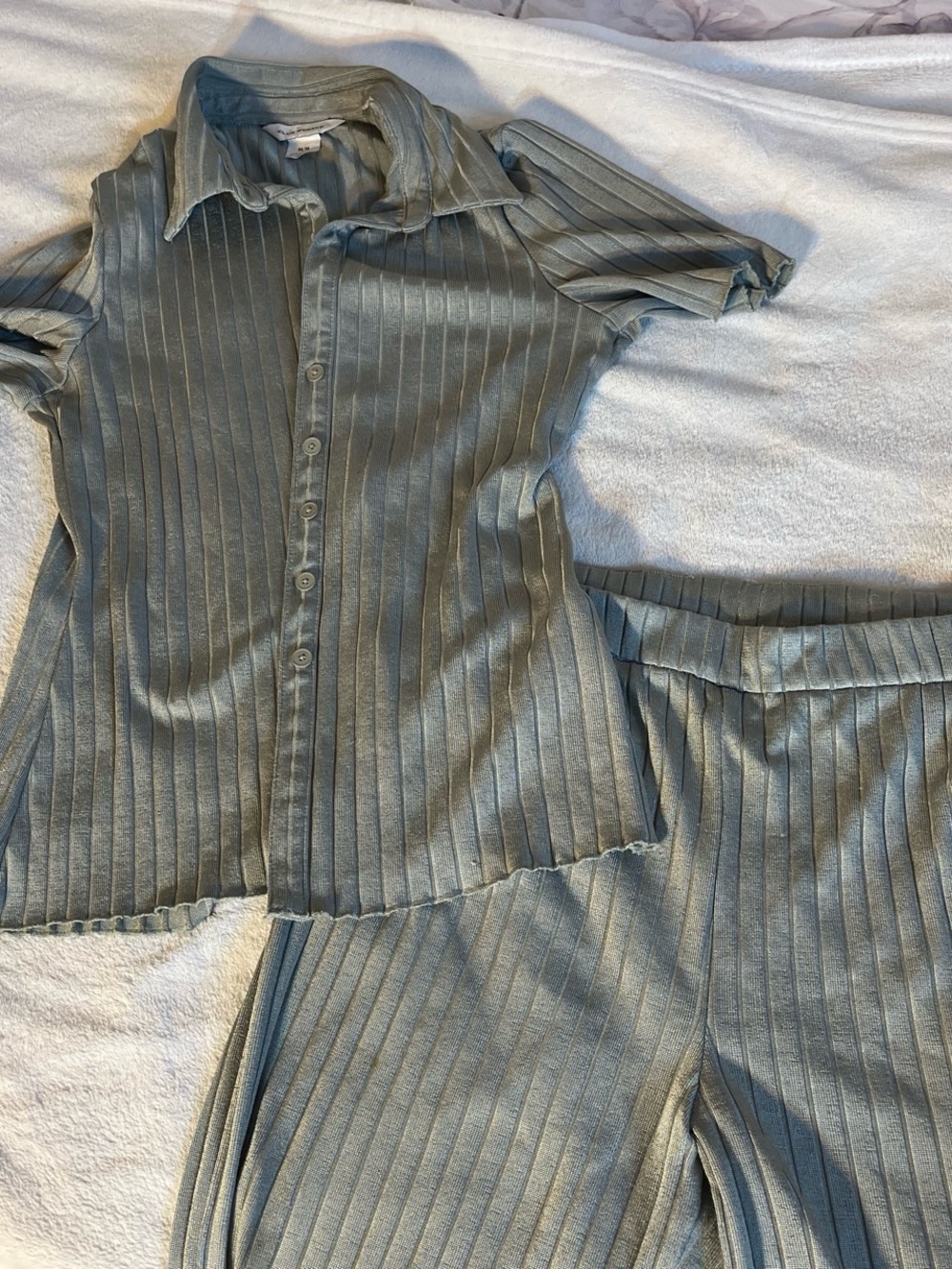 Club Monaco Ribbed Two-Piece Set in Sage